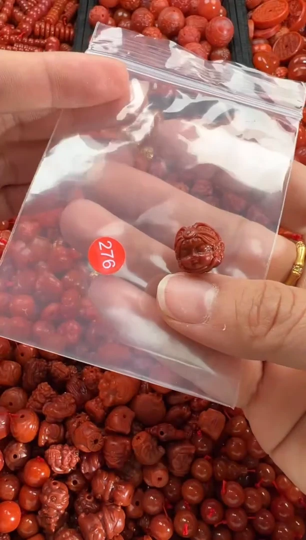 【闪购商品】南红玛瑙颈饰未镶嵌1