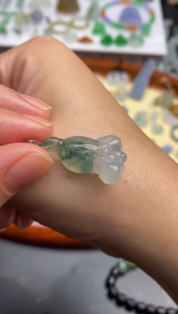定制翡翠未镶嵌翡翠毛货~