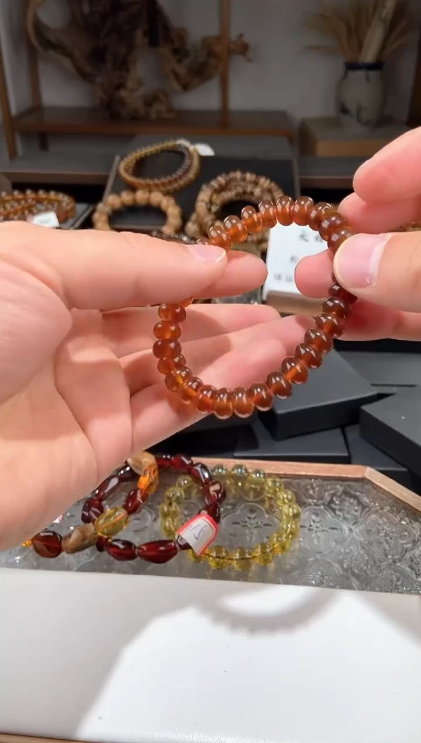 【闪购商品】琥珀手链未镶嵌9+算盘珠手串
