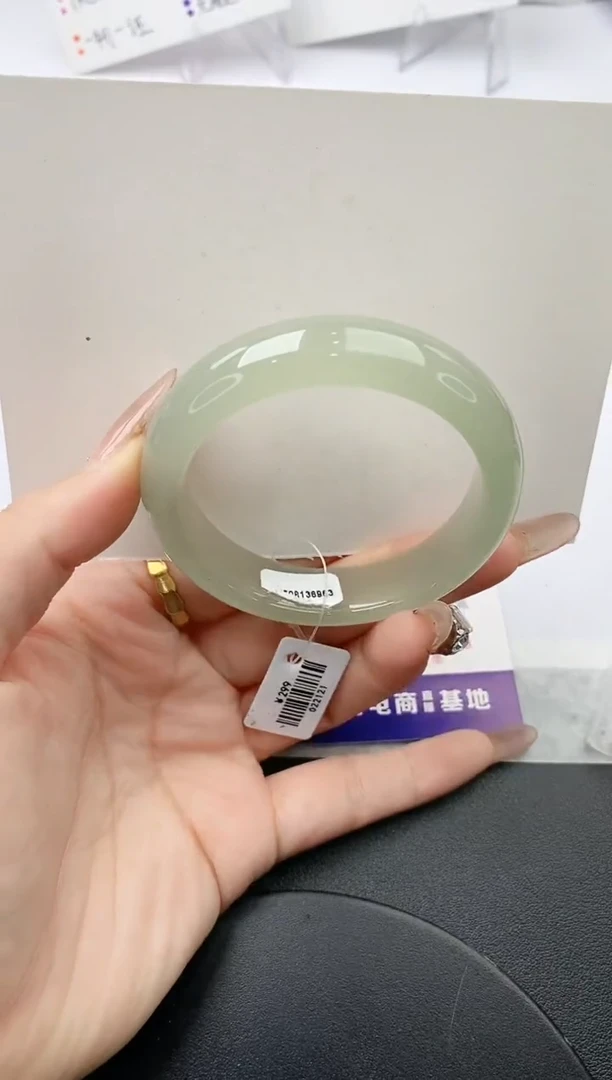 未镶嵌手镯石英质玉w139-DB多样性发货51+