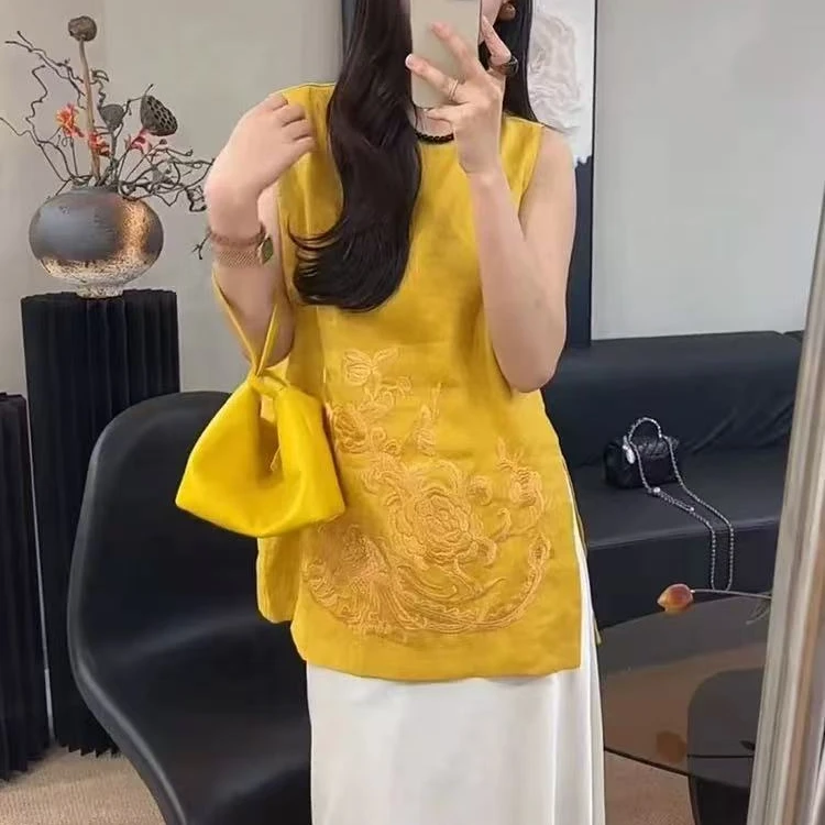 新中式重工刺绣无袖衬衫女2025夏季新款开叉背心国风设计感上衣潮