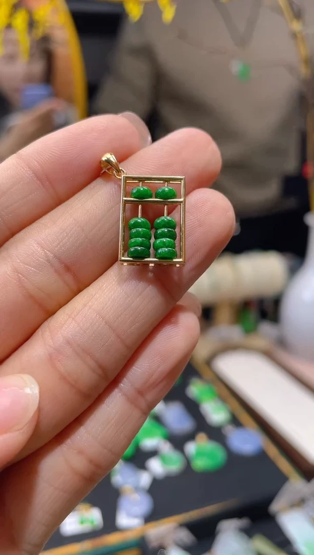 【闪购商品】翡翠颈饰18K金镶嵌假一赔三