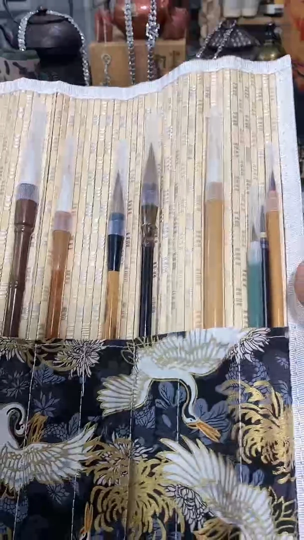 瓷片闪购商品  如图所示
