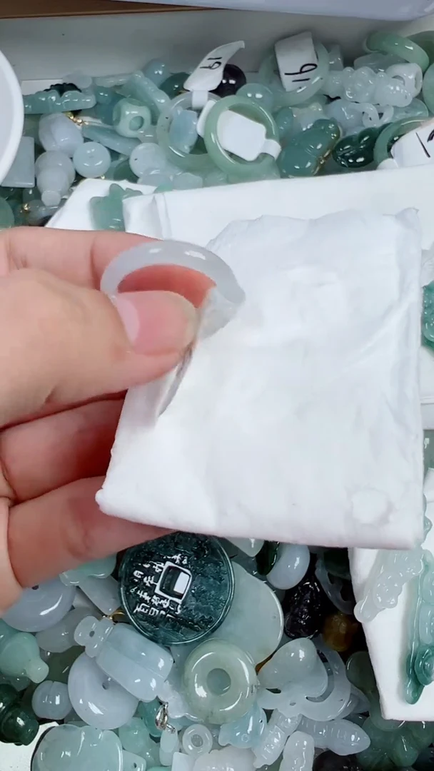 散珠翡翠小**?718号链接，A货翡翠