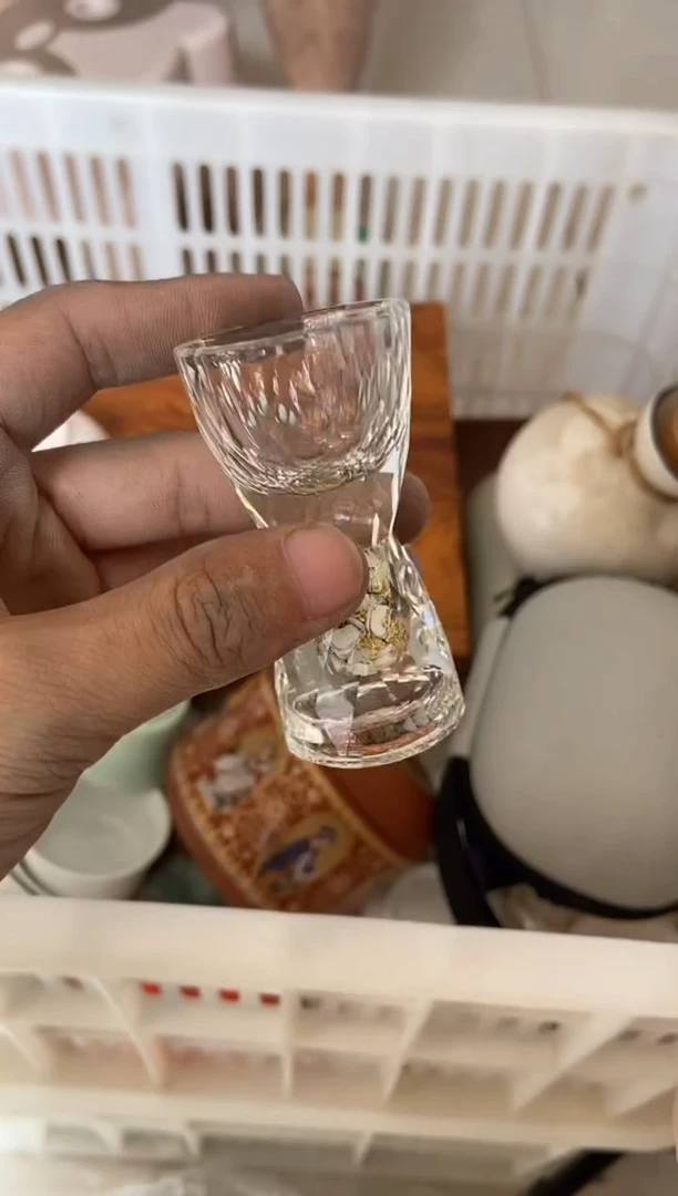 无运费险有瑕疵的摄影的产品有使用过的痕迹有点脏介意勿拍