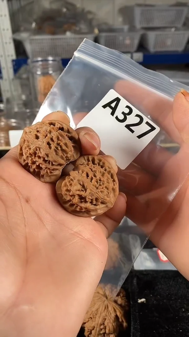 把件文玩核桃40玉玺宫灯狮子头核桃