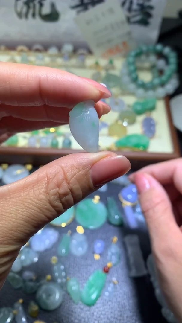 【闪购商品】翡翠颈饰未镶嵌0157翡翠吊坠