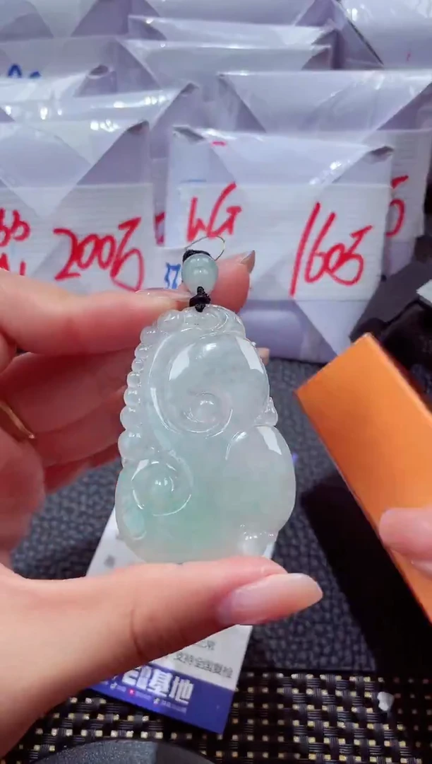 颈饰未镶嵌翡翠59