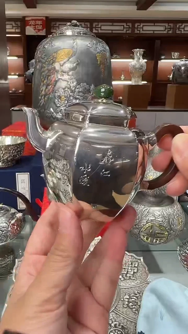 足银手工精工錾刻春江水暖六方泡茶壶