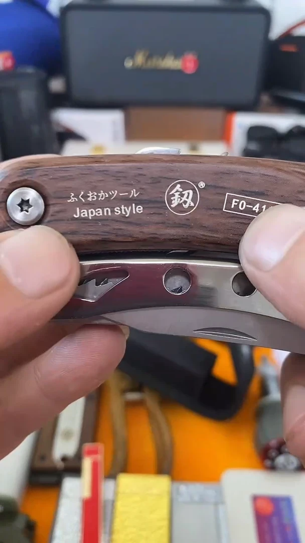 瓷片闪购商品 如图所示