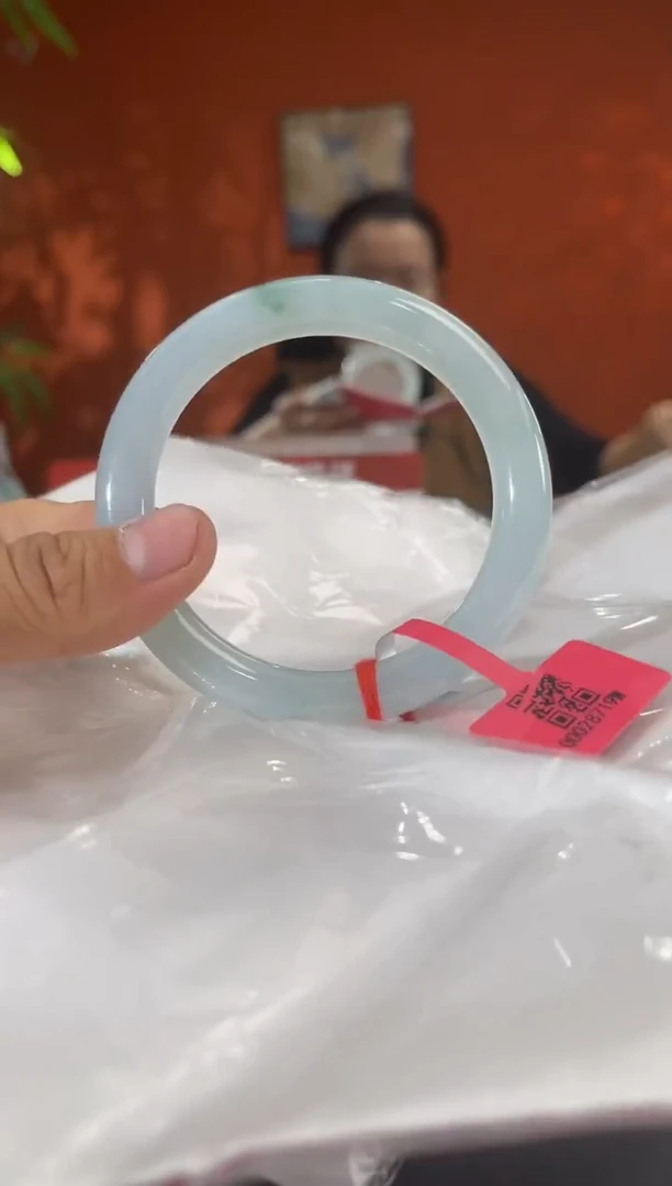 未镶嵌手镯翡翠翡翠手镯