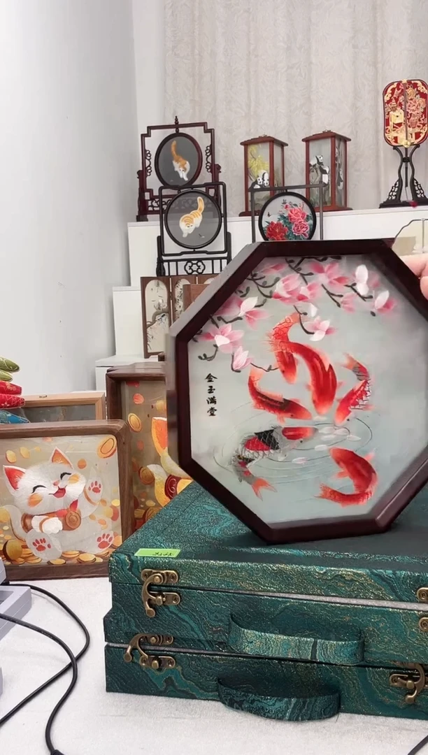 扇子苏绣作品手工摆台