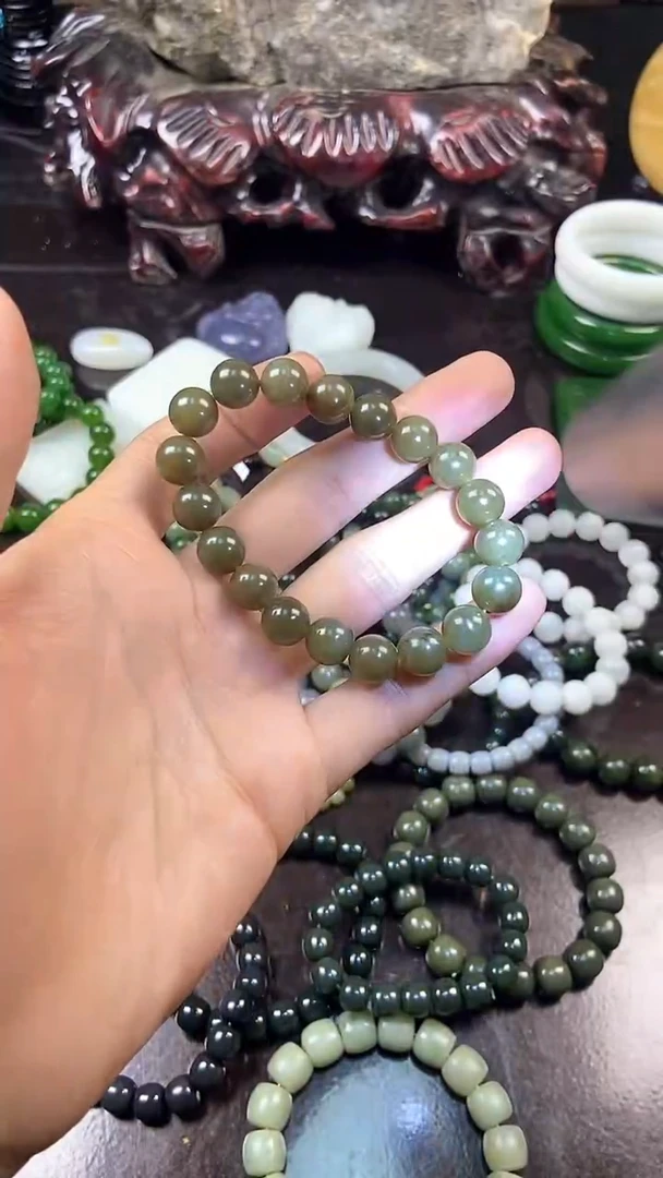手串未镶嵌和田玉主播推荐！！主播推荐！！