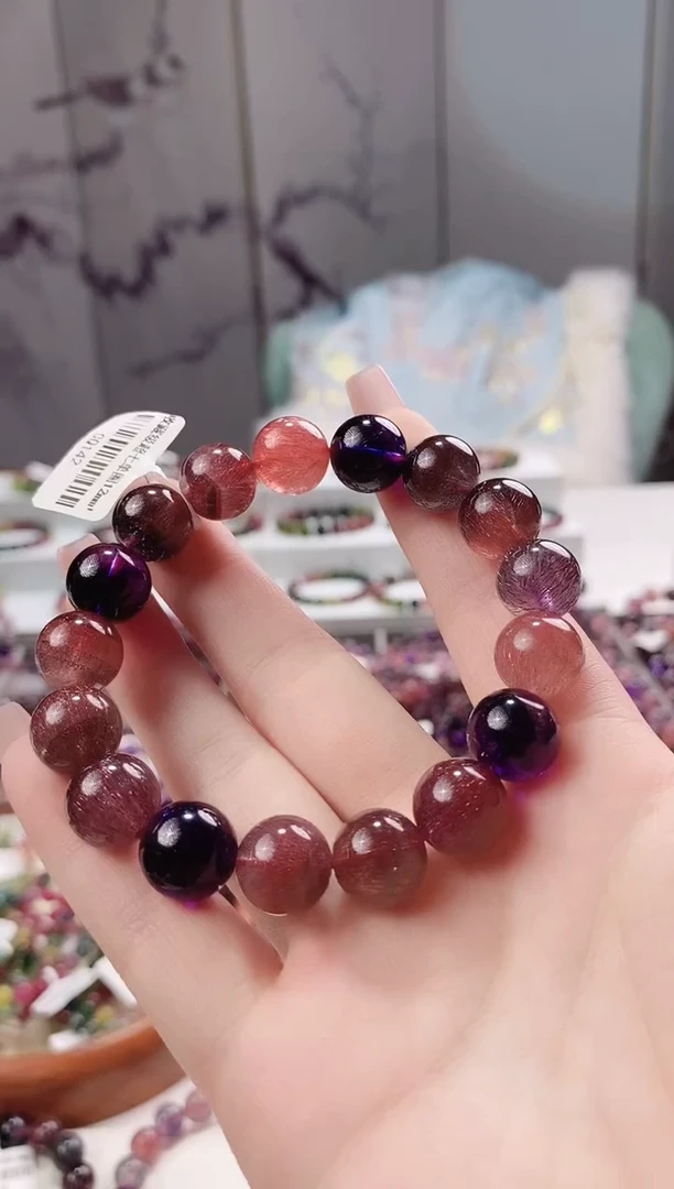 【闪购商品】水晶手链未镶嵌12mm多人多样性发其一