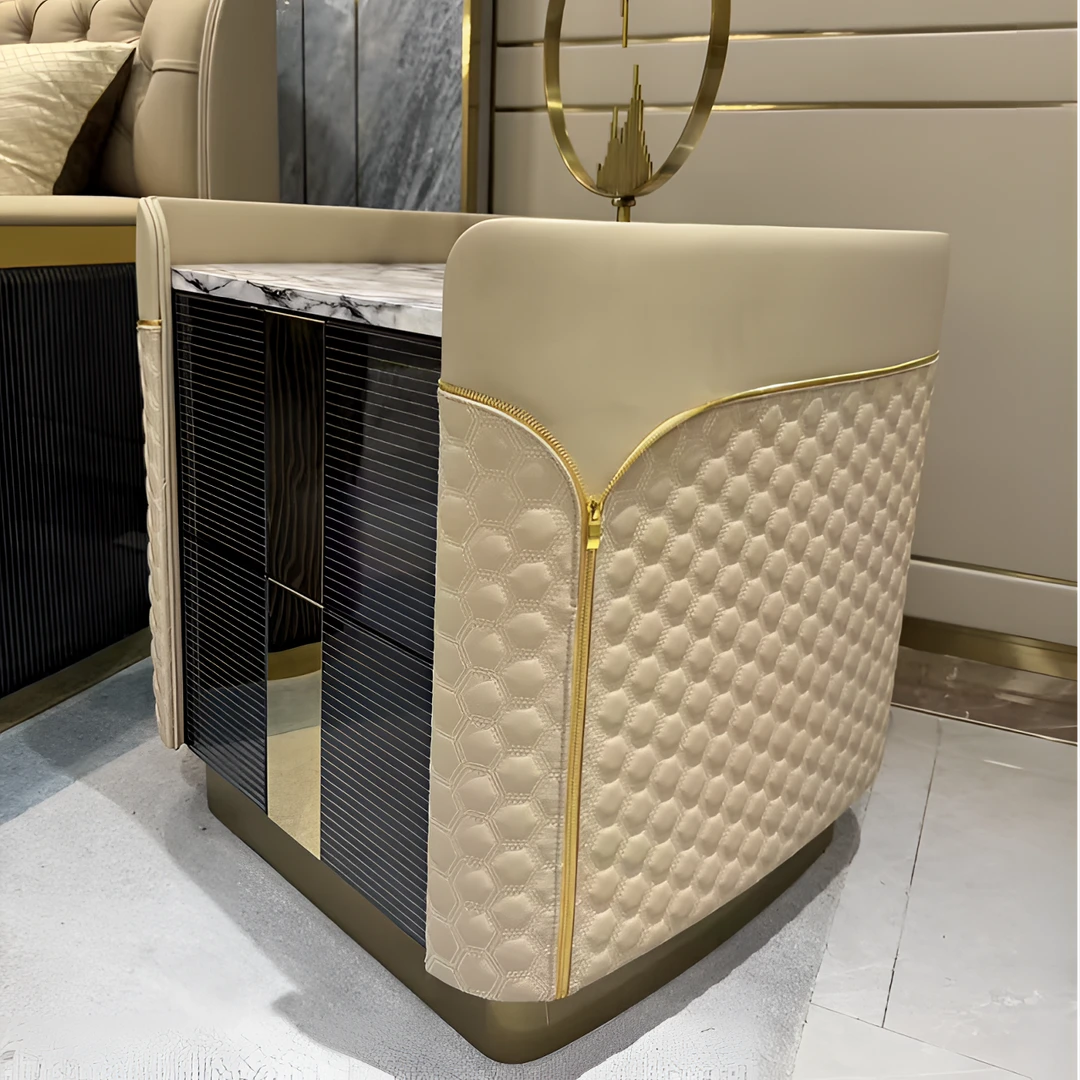 意式轻奢设计师款方形皮衣烤漆床头柜角几储物柜客厅边柜