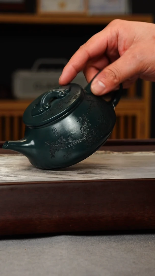 【闪购商品】紫砂茶壶九龄君子兰 剑流石瓢 刻梅