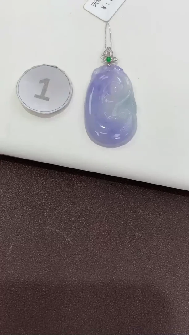 翡翠18K金镶嵌吊坠(赠链)天然缅甸a货翡翠