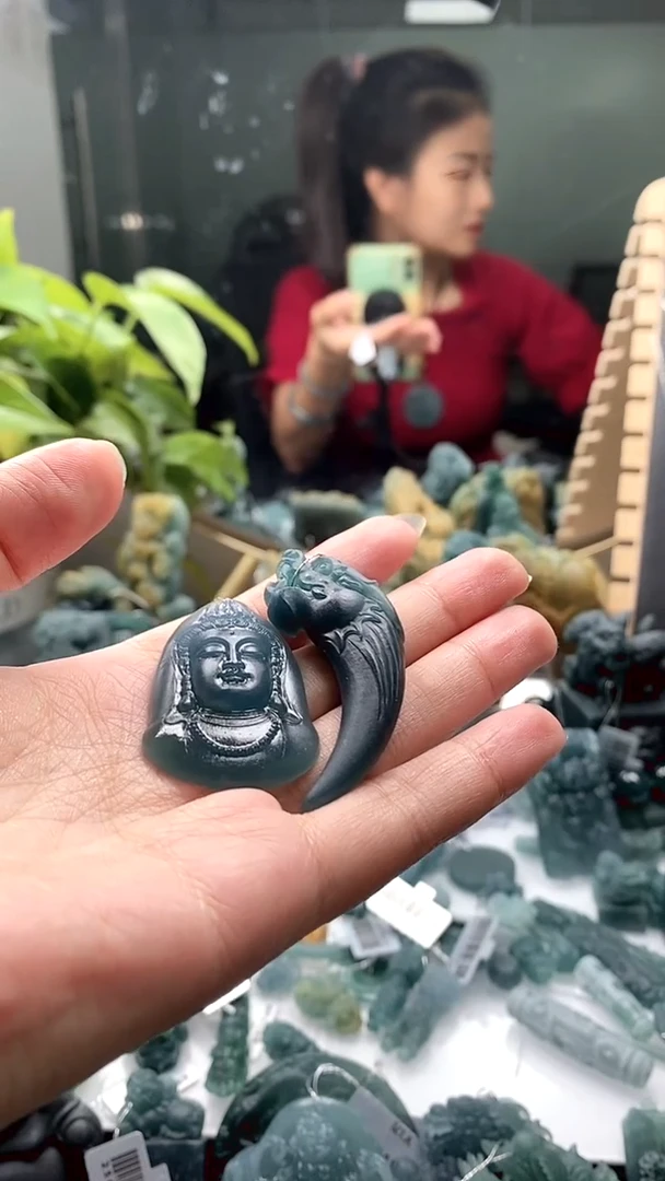 定制翡翠未镶嵌在***生翡翠毛货不退不换6.25