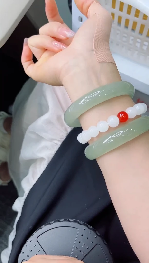 石英质玉手镯未镶嵌114-63.3