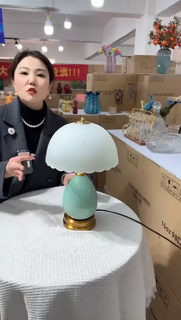 【闪购商品】琉璃椿新花器H-8