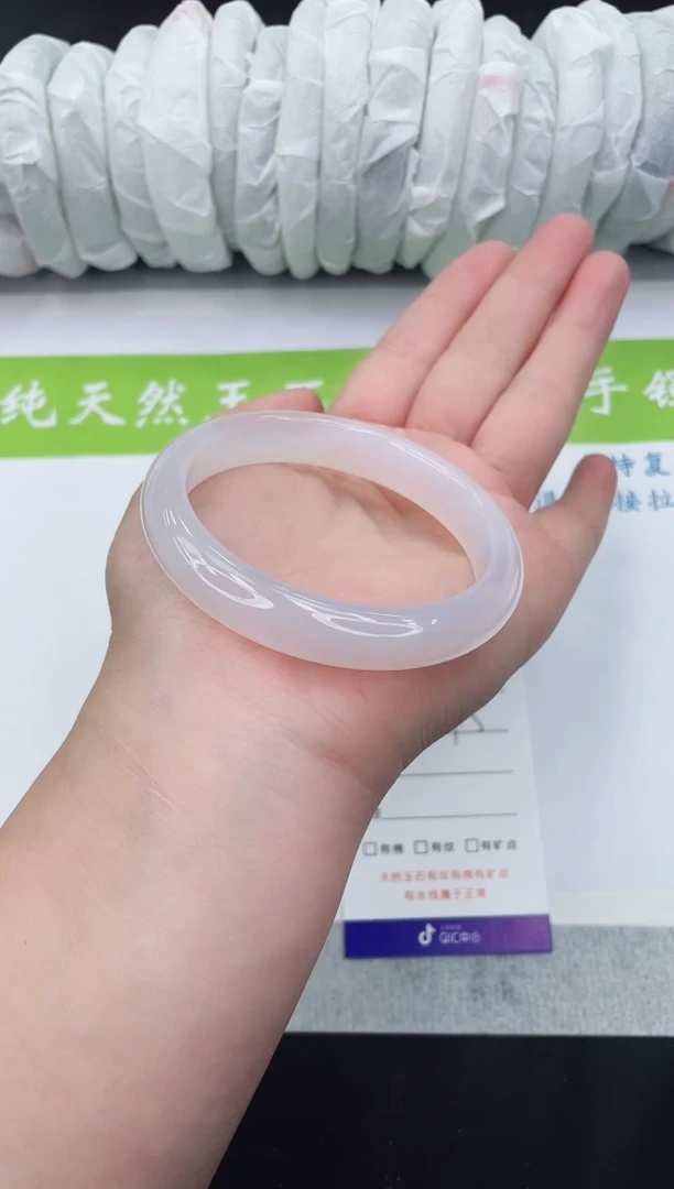 【闪购商品】石英质玉手镯未镶嵌lz12-58+