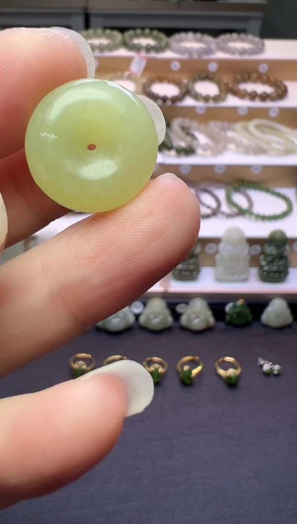 颈饰未镶嵌和田玉10号链接约卡18*7有瑕疵