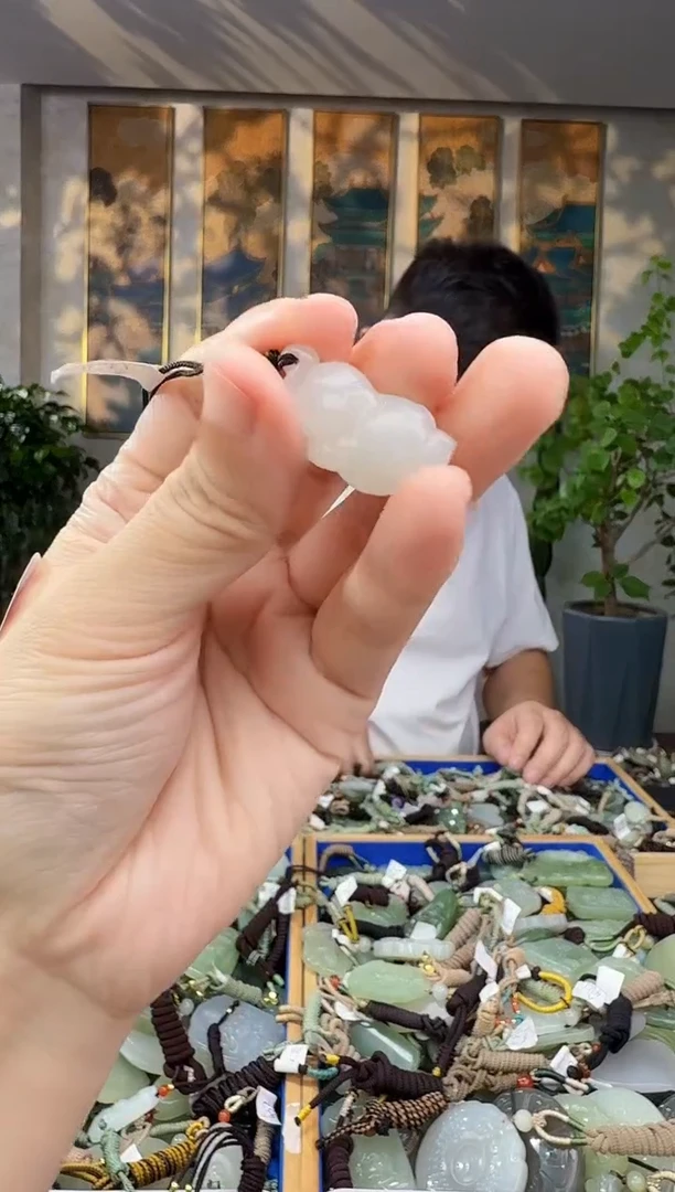 未镶嵌和田玉挂件拍一发一