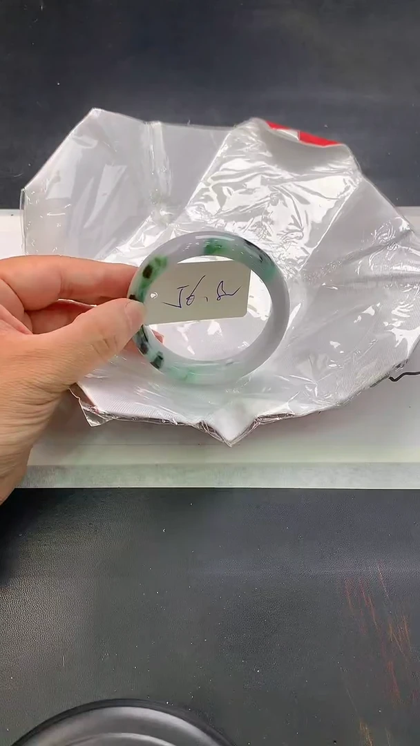 翡翠手镯未镶嵌216
