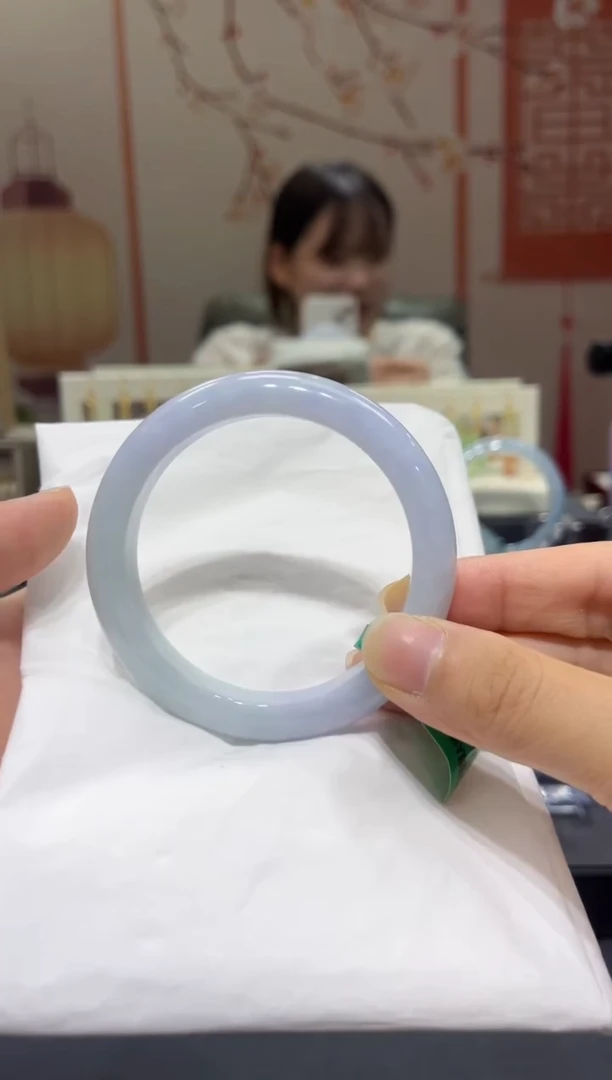 翡翠手镯未镶嵌00008389