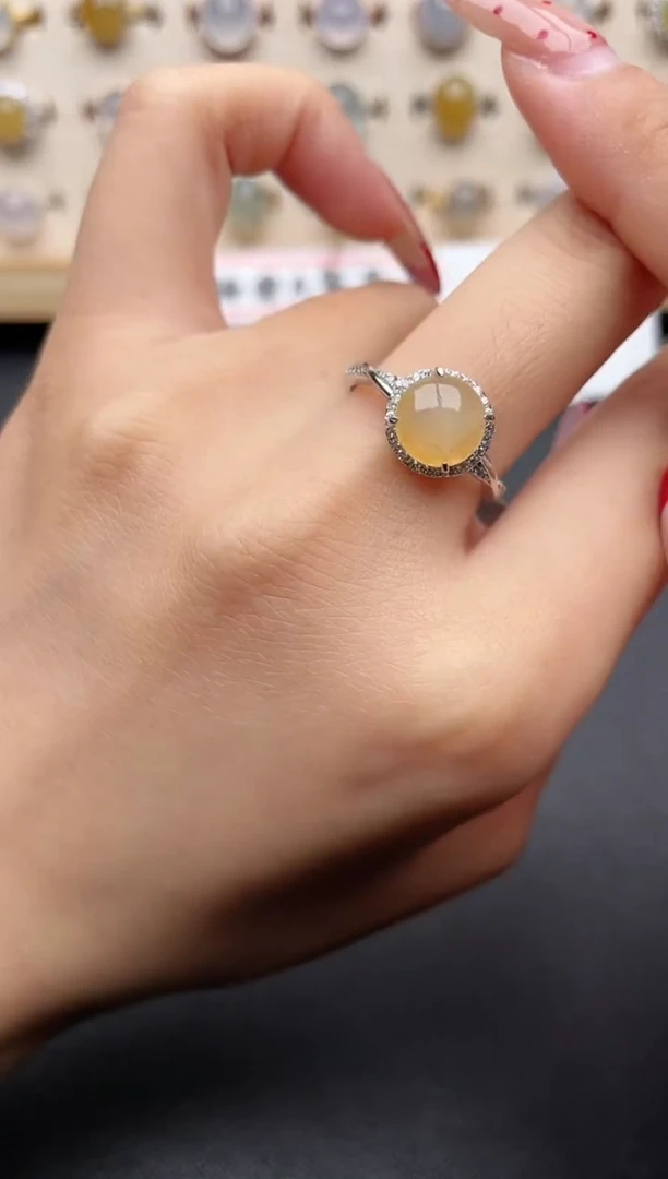 【闪购商品】翡翠戒指银S925镶嵌一物一证一礼盒