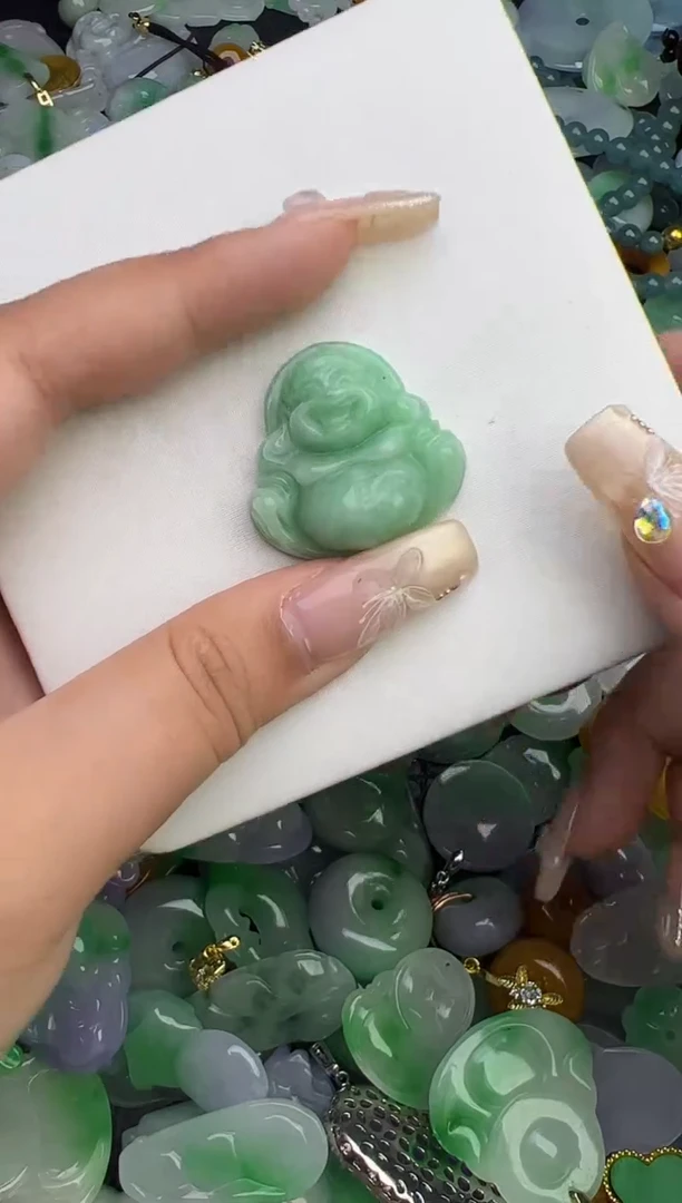 翡翠未镶嵌颈饰天然缅甸翡翠吊坠