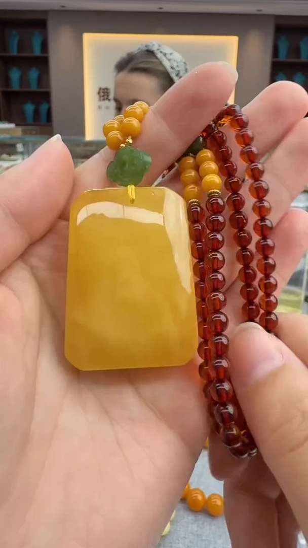 琥珀颈饰未镶嵌322秒拍号 假一罚三