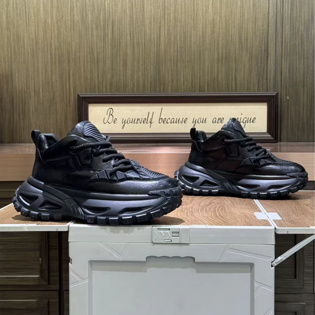 2025秋冬新款单棉同款时尚百搭潮流轻奢耐磨休闲男鞋（偏大一码）