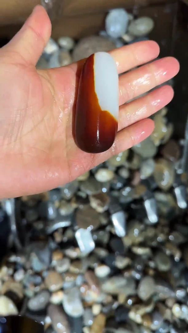 未镶嵌和田玉（糖玉）挂件99