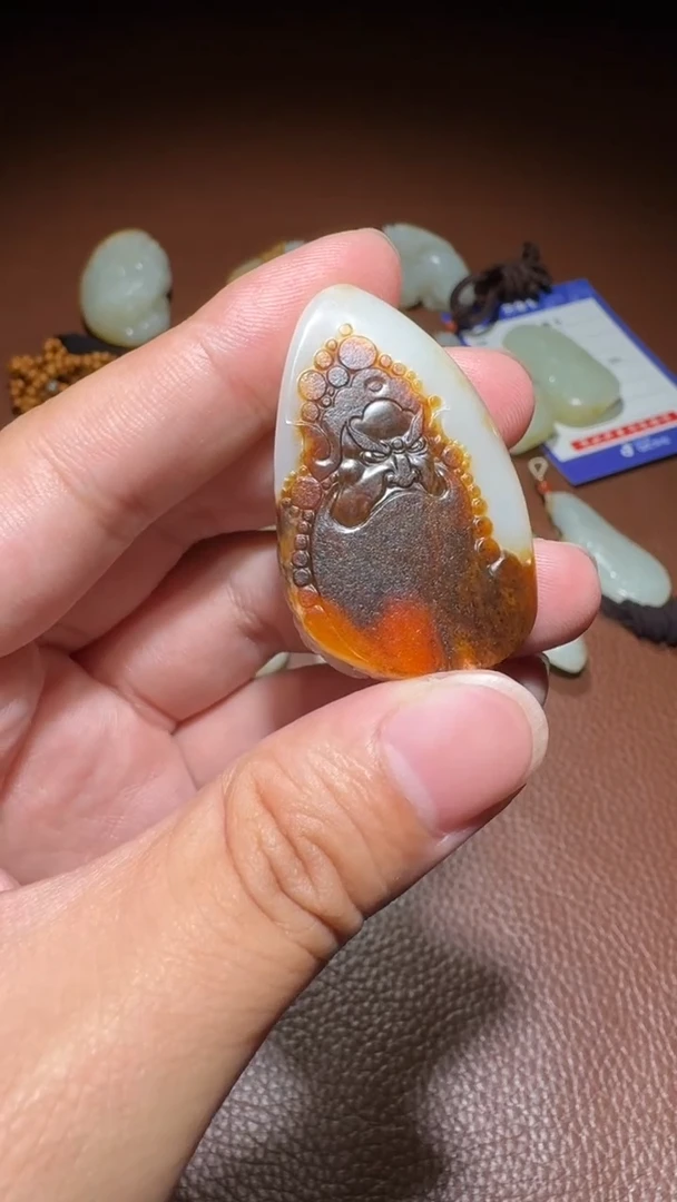 未镶嵌和田玉挂件我****凡和田玉