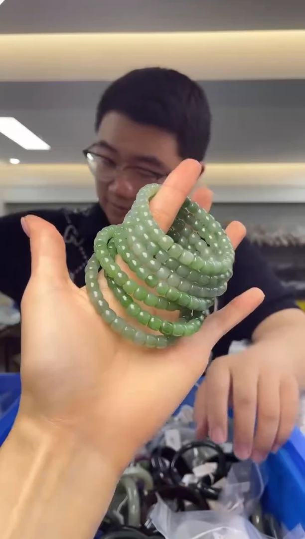 【闪购商品】和田玉`未镶嵌多样性发一件