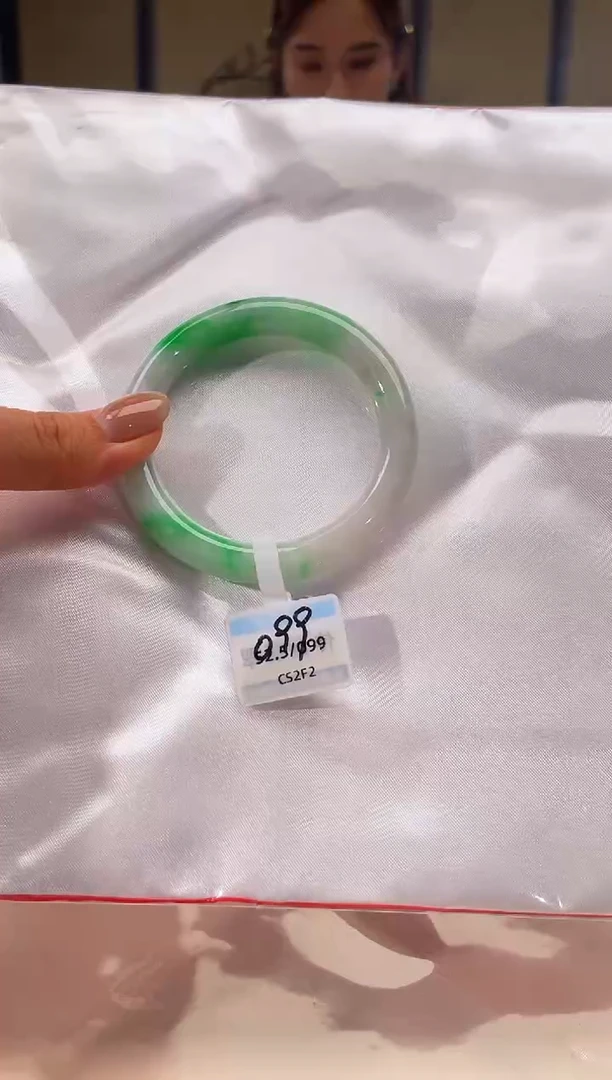未镶嵌手镯翡翠退货标签需完好-099