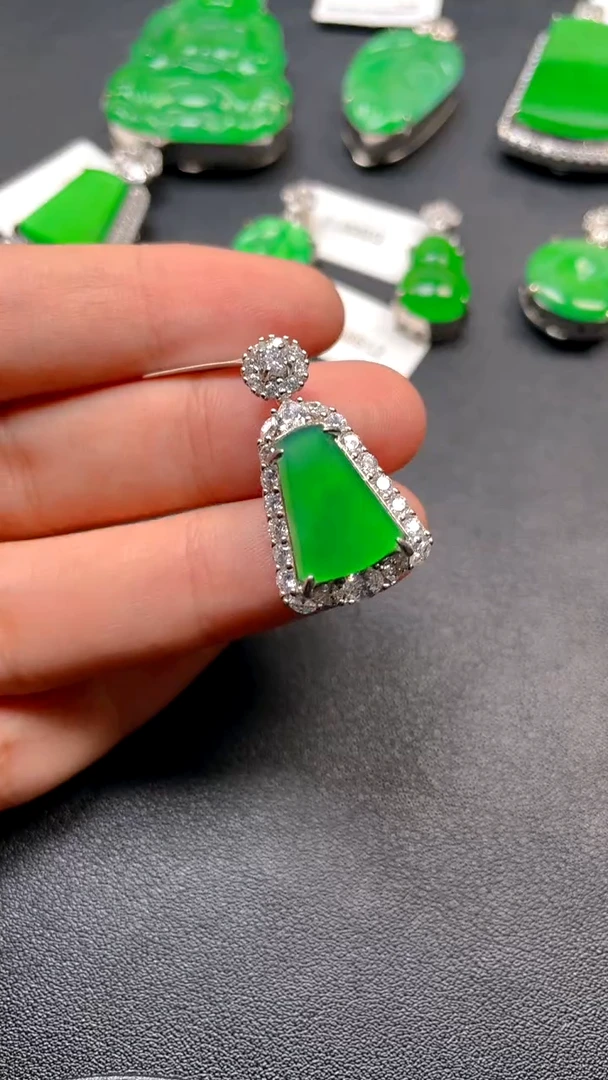 吊坠(不含链)银S925镶嵌翡翠吊坠