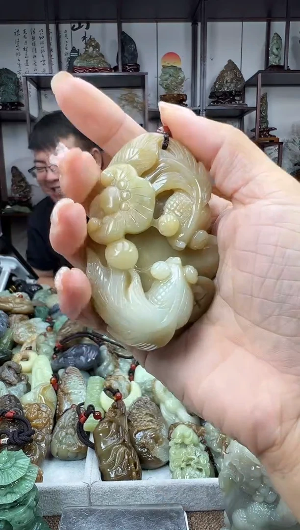 未镶嵌和田玉把件1