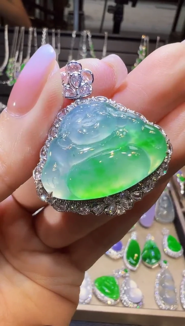 吊坠(不含链)18K金镶嵌翡翠佛公