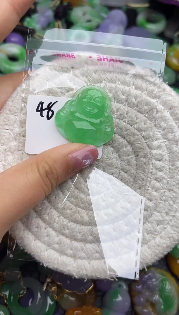 颈饰未镶嵌翡翠缅甸翡翠吊坠
