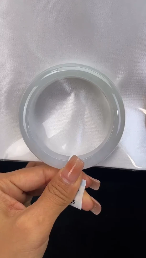 未镶嵌手镯翡翠退货标签需完好-080