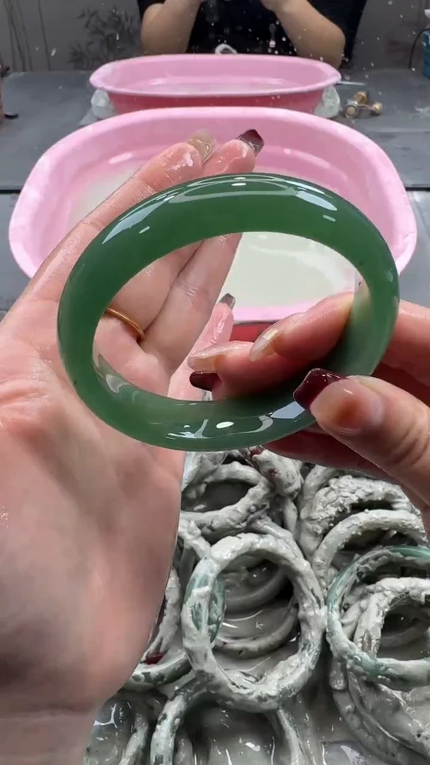 未镶嵌手镯石英质玉5