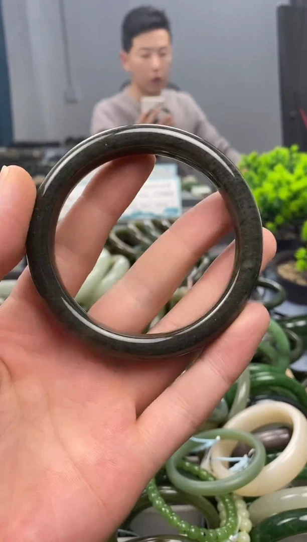 未镶嵌手镯和田玉60.2