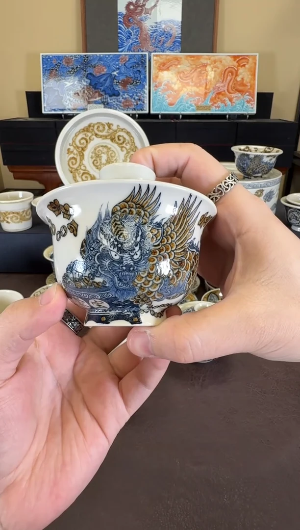 二号釉貔貅纹盖碗