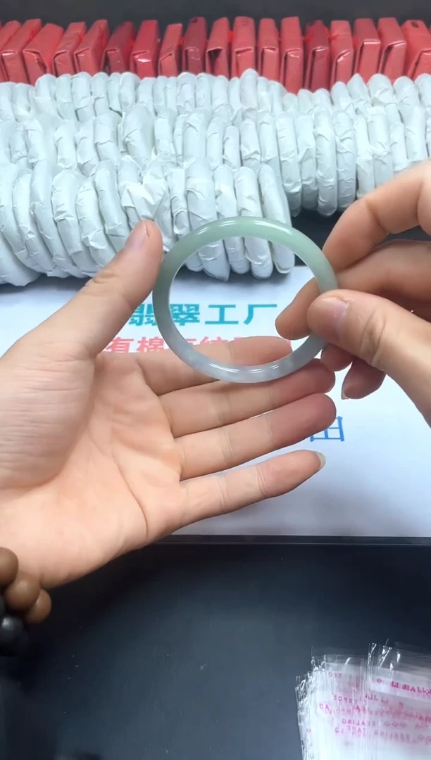 翡翠手镯未镶嵌所见即所得，一单一付