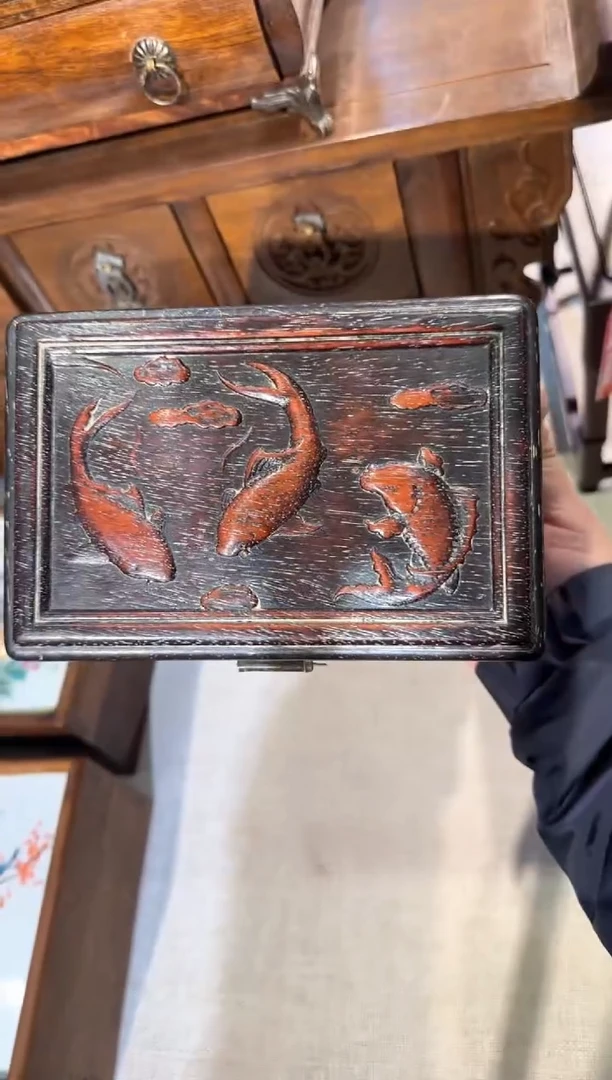 【闪购商品】木非洲紫檀   鱼  首饰盒