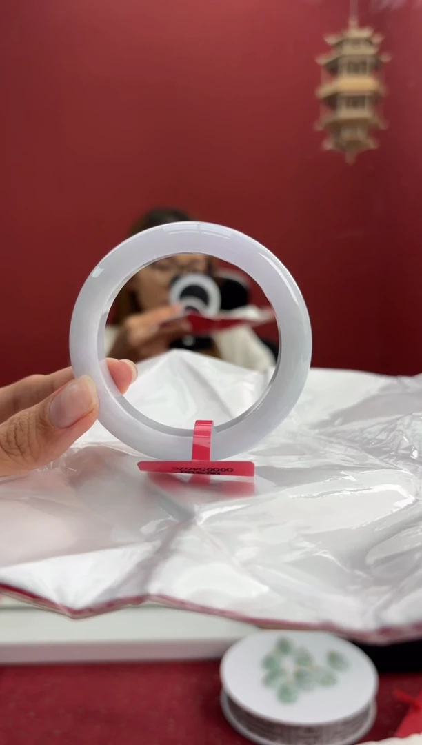 翡翠手镯未镶嵌8手镯