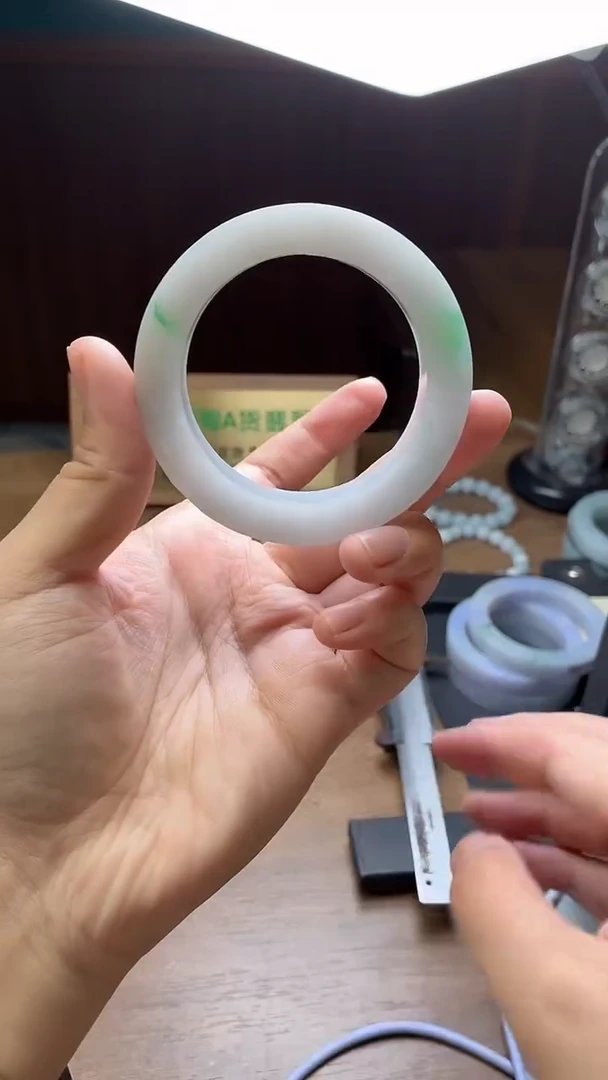 未镶嵌手镯定制翡翠雨*定制