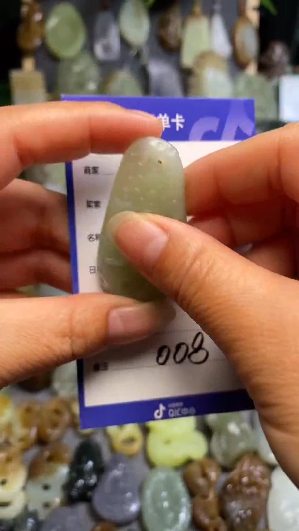 【闪购商品】和田玉（糖玉）颈饰未镶嵌